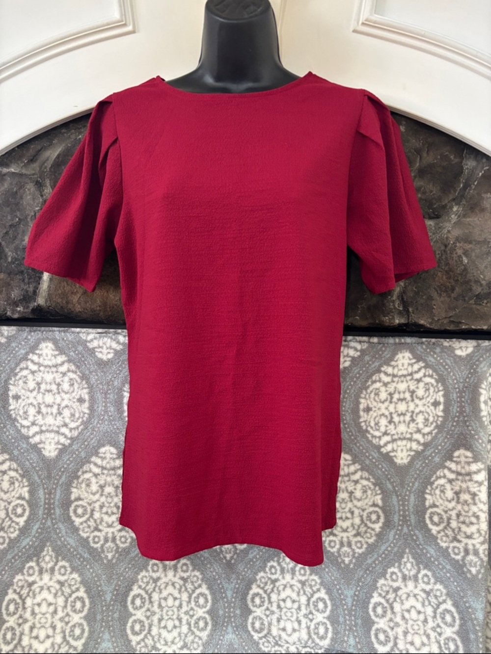 SHEIN Women’s Red Short-Sleeve Blouse size Medium